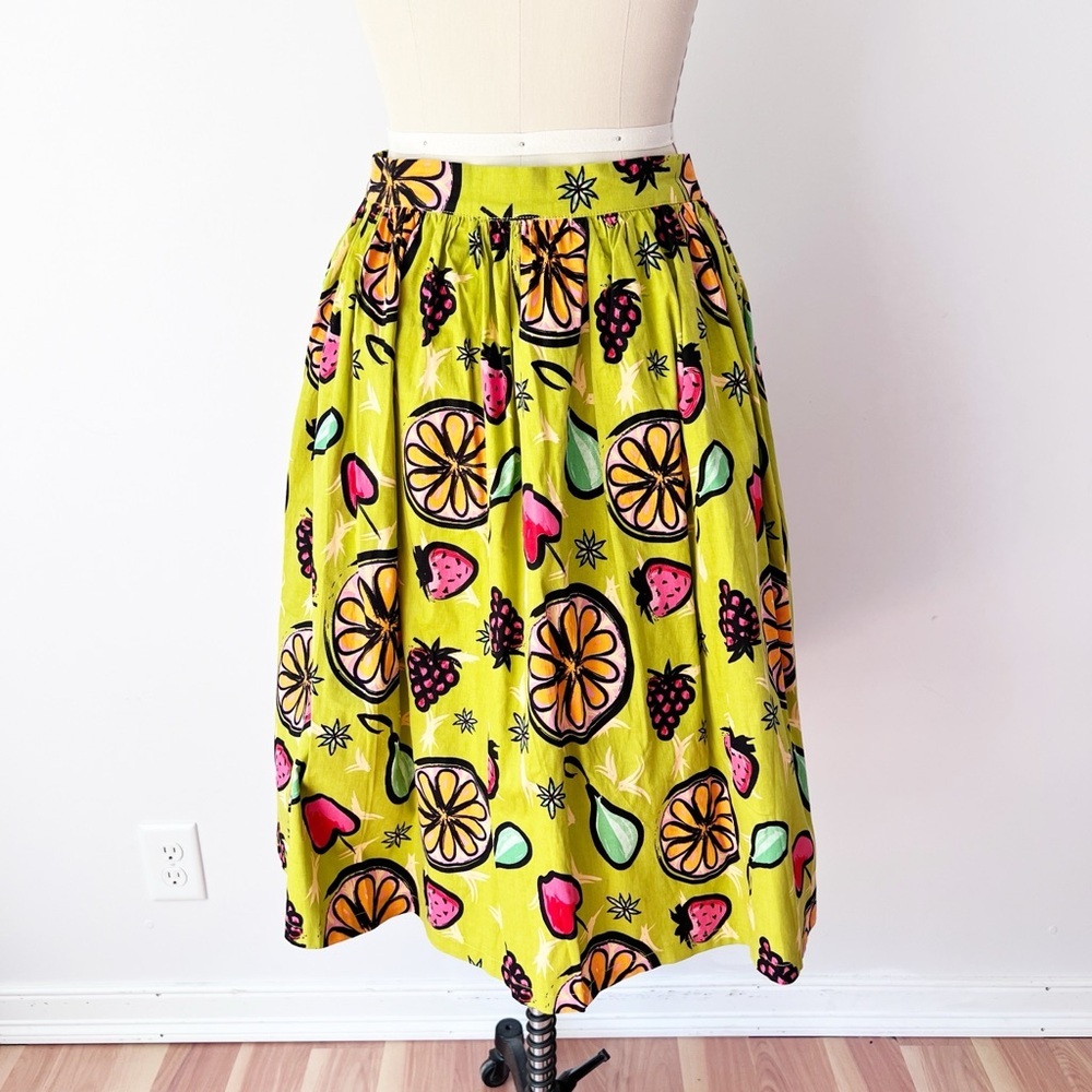 Lindy Bop Adalene Midi Skirt Green Fruit Print Button Front Pockets US 8 - Picture 4 of 7